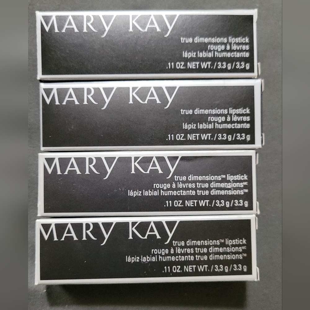 Mary Kay True Dimensions Lipstick Set